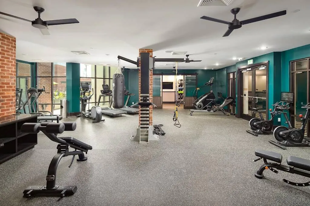 アパート Luxury Apt, Min To Dt, Gym, Pool ナッシュビル